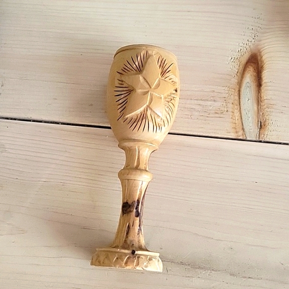 Handcarved Israel Olive Wood Chalice - Picture 1 of 6